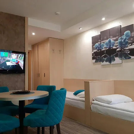 Select Lux Angella-konaci